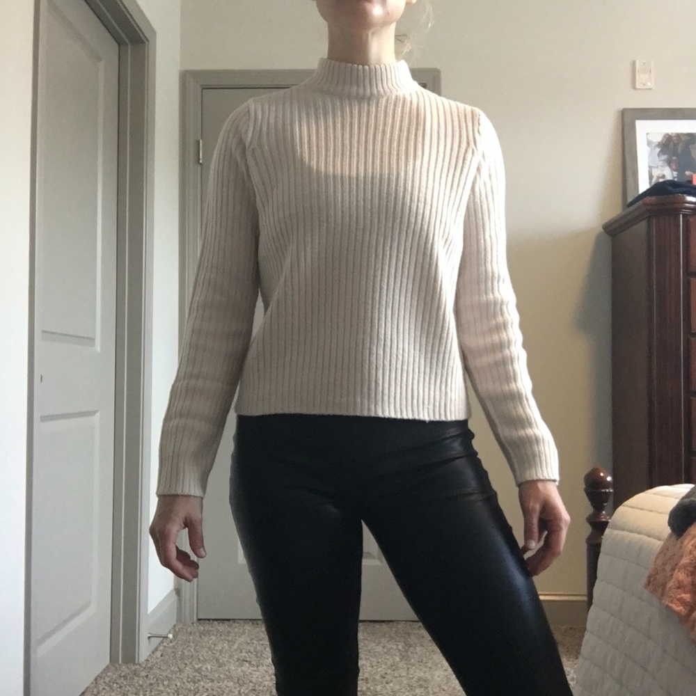 H&M ribbed sweater